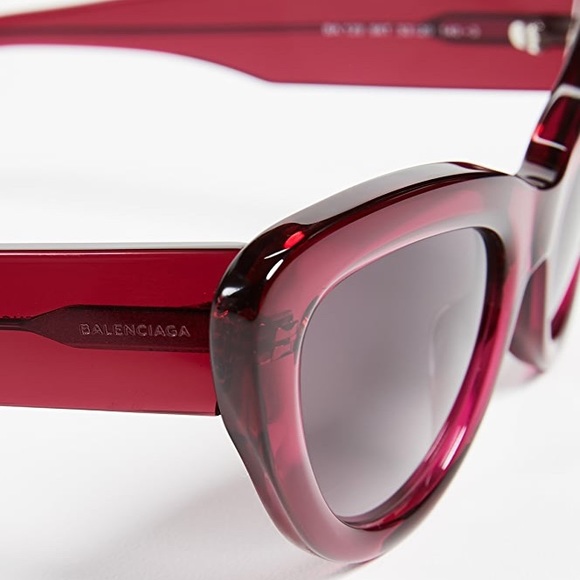 Balenciaga cherry red cat eye sunglasses - Picture 4 of 8